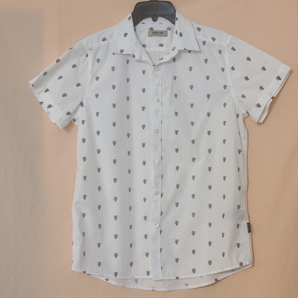 Kenneth Cole White Aand Black Print Button Down Short Sleeve Shirt